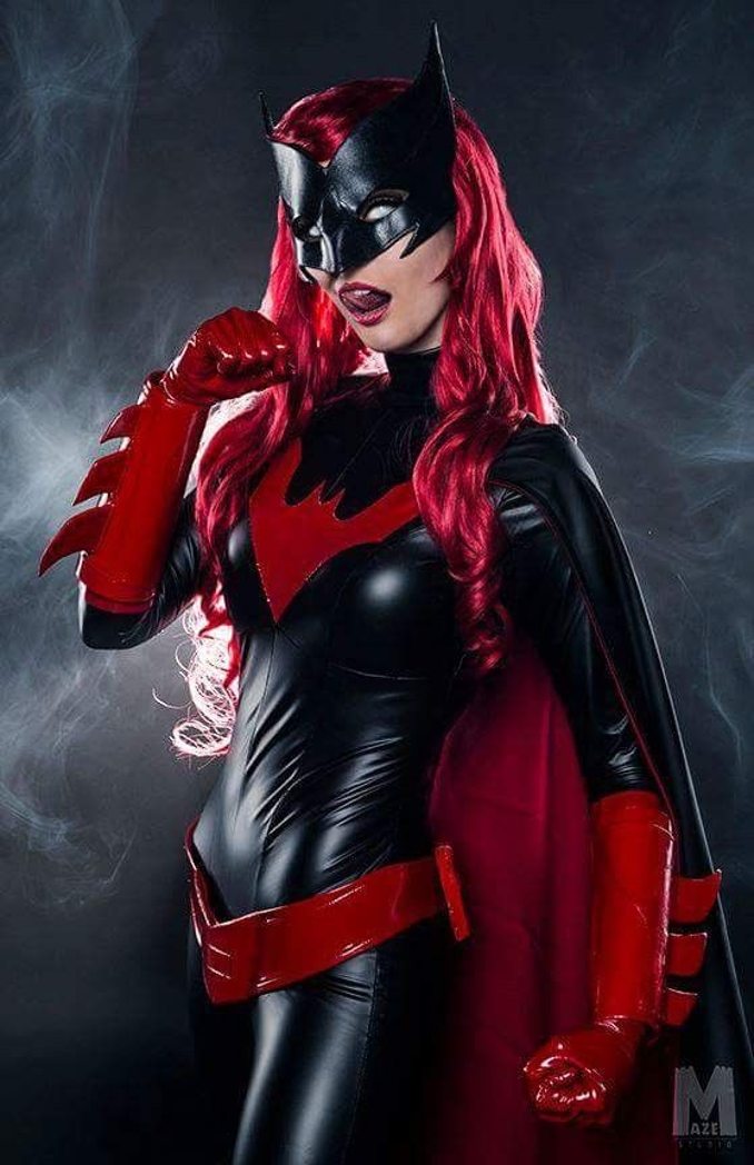 Batwoman Kate Kane ByndoGehk