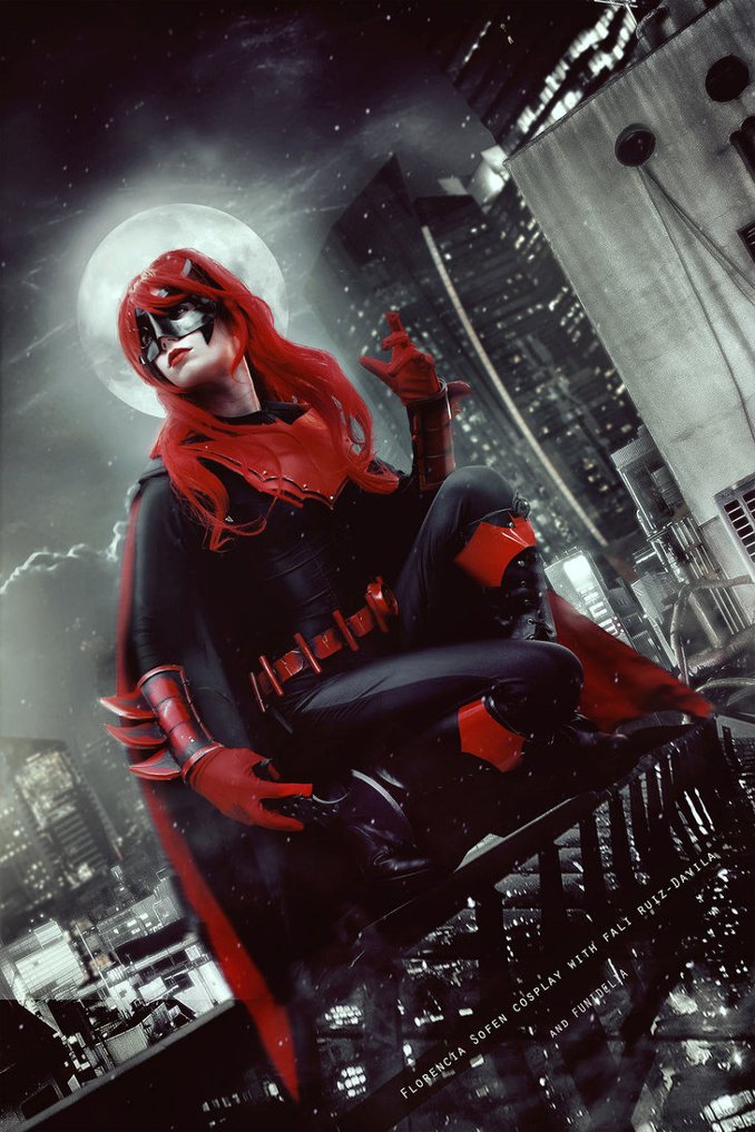 batwoman cosplay florencia sofen